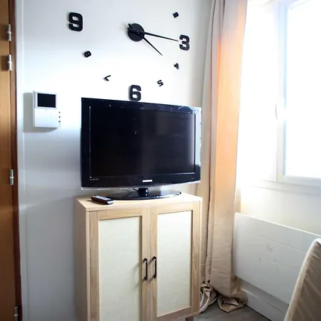 Διαμέρισμα Grand Studio, Comfortable, Proche De Paris *